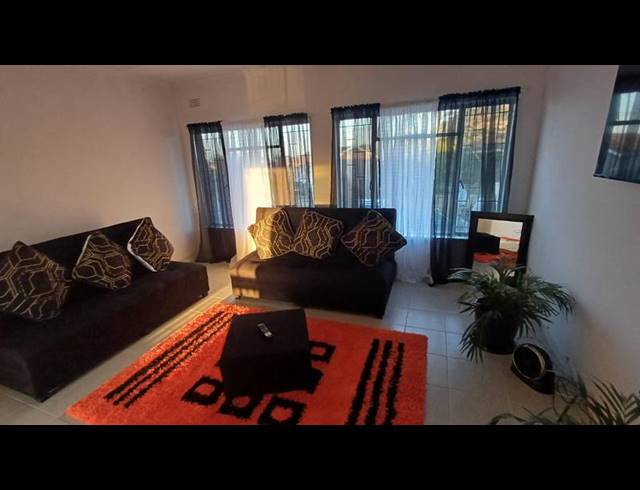 2 BEDROOM APARTMENT FOR SALE IN MALVERN